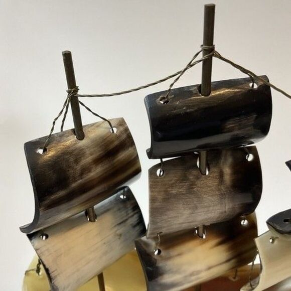 Vintage Handmade Horn Sailing Ship Nautical Boat Carved Horn Library 7"X7" - Picture 5 of 12